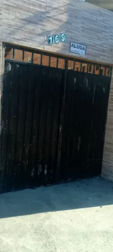 ALUGA-SE CASA NO BAIRRO AMÉRICA!