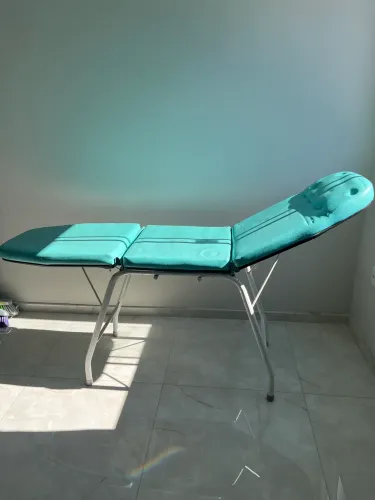 Maca de estética três possições