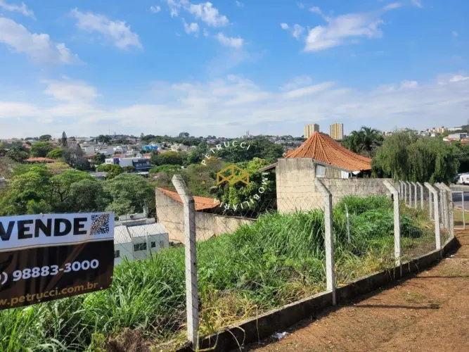 Terreno à venda, 682 m² por R$ 550.000,00 - Jardim São Francisco - Valinhos/SP