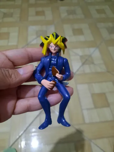 Boneco Miniatura Yugi Muto 