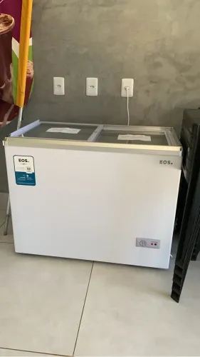 Freezer expositor