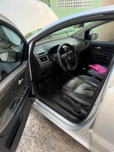 Volkswagen Fox 1.6 MI Total Flex 8V 5P 2012