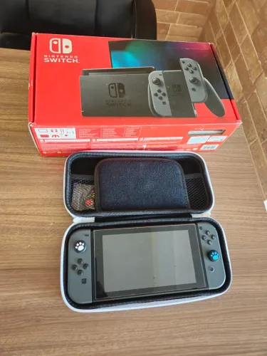 Nintendo switch novo na caixa desbloqueado