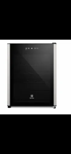 Adega de Vinho Climatizada Electrolux 24 Garrafas Uma Porta com Painel Digital (WSF24)