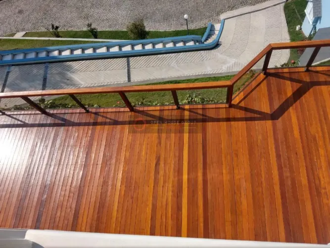 Casa à Venda em Piratininga