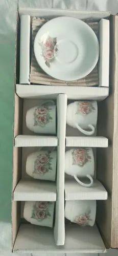 Jogo de xícaras de porcelana