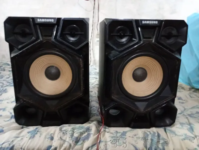 Caixas de som Samsung