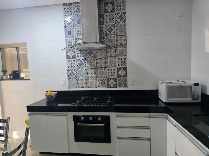 Casa de 04 quartos para venda no bairro João Pinheiro OPORTUNIDADE
