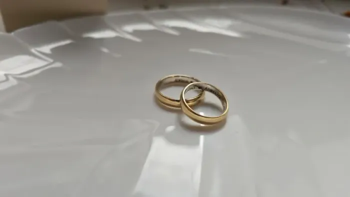 Par de Aliança em Ouro 18k e Prata 