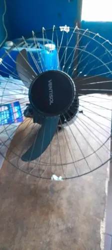 Ventilador de parede ventisol COM DEFEITO