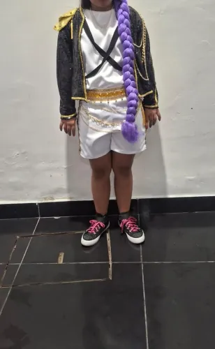 Vendo essa roupa das guerreiras da k pop. Número pra contato *76