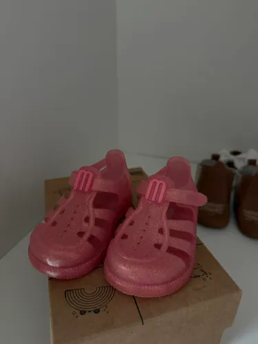 VENDO MINI MELISSA 