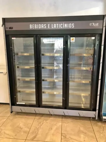 Auto Serviço Polar 3 Portas bebidas e Lacticínios - Novo