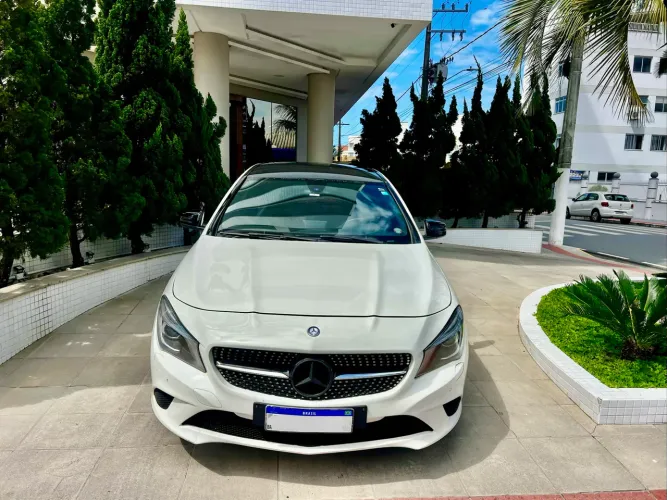 Mercedes-Benz CLA-200 Urban 1.6 TB 16v/flex Aut. 2015