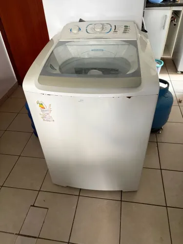 Máquina de lavar Electrolux com DEFEITO