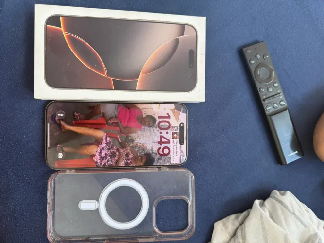iPhone 16 pro Max desert titanium 256G