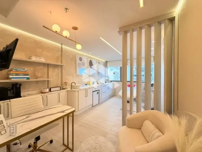 Sala com 1 vaga e 25m² para venda na Assis Brasil em Porto Alegre - RS.