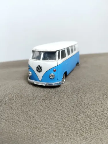 Miniatura Kombi Volkswagen 1962 (Leia a descrição)