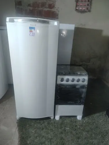 Fogão e geladeira