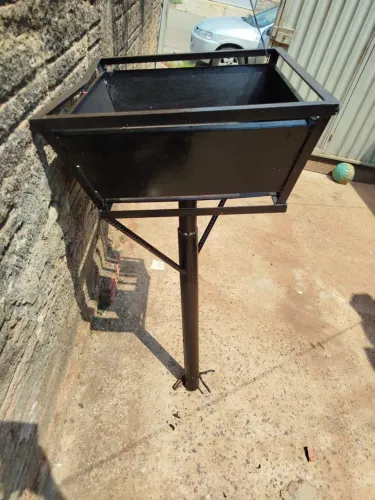 Lixeira para calçada