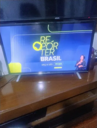 Vendo tv smart TCL 32 polegadas 400,00 em perfeito estado de conservação ,sem controle 