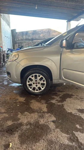 Fiat Uno Vivace Celeb. 1.0 EVO F.flex 8V 5P 2014
