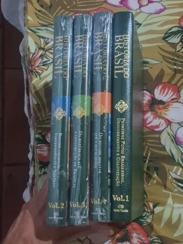 Box 4 livros história do Brasil