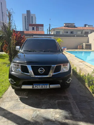 Nissan Frontier SL CD 4X4 2.5tb Diesel AUT 2015