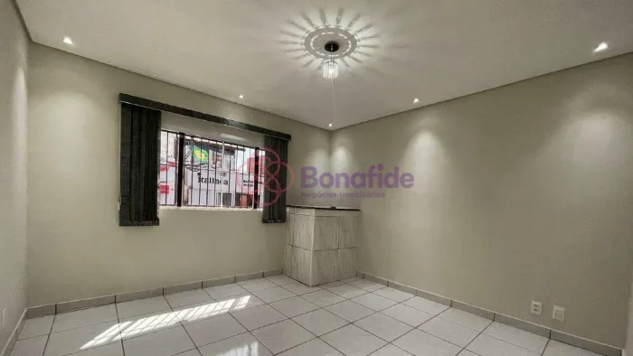 Sala comercial para LOCAÇÃO localizada no bairro VILA HORTOLÂNDIA, em Jundiaí/SP.