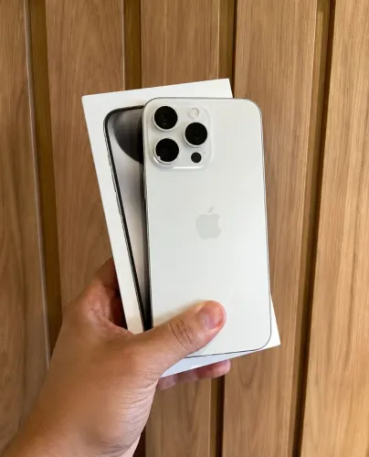 iPhone 15 Pro Max 256GB Branco Bateria 86% Peças Genuínas+ Garantia Loja Fisica 