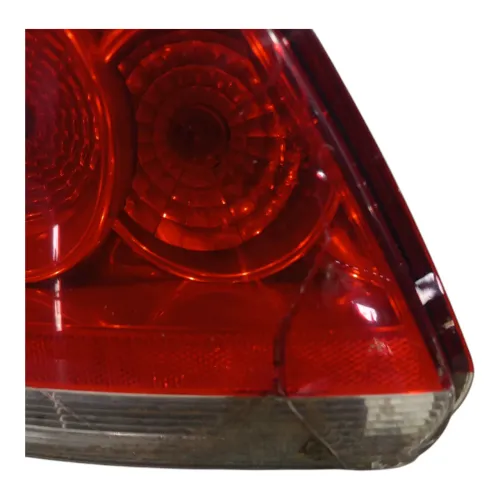 lanterna esquerda fiat Linea 2009 a 2012 c/avaria 