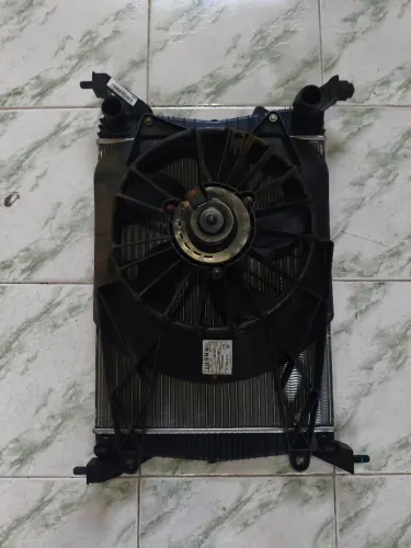 Radiador do uno Vivace TDS sem ar condicionado 