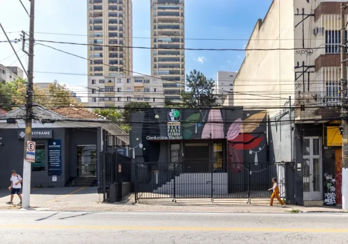 Ponto Comercial em Santana para Locação.