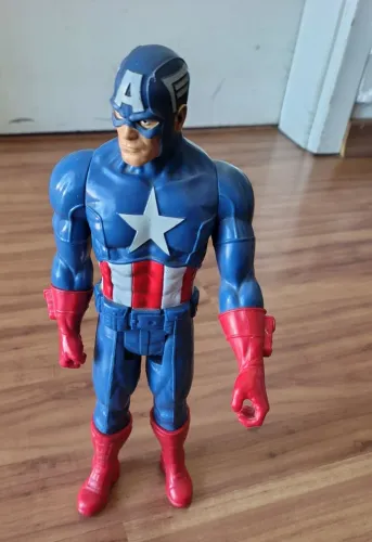 Capitão América original Hasbro 30 cm