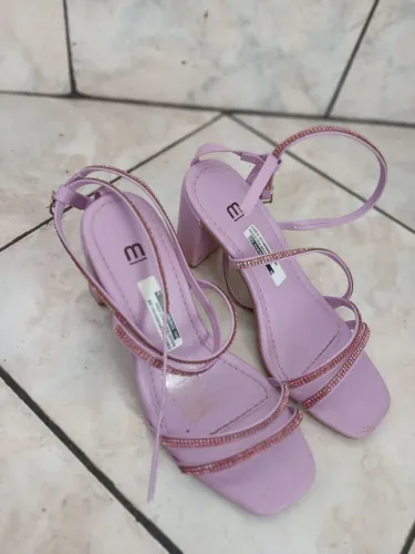 Sandalia
