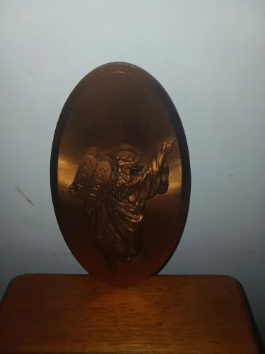 Escultura 3D COBRE ESCOVADO PLACA CATÓLICA CRISTÃ