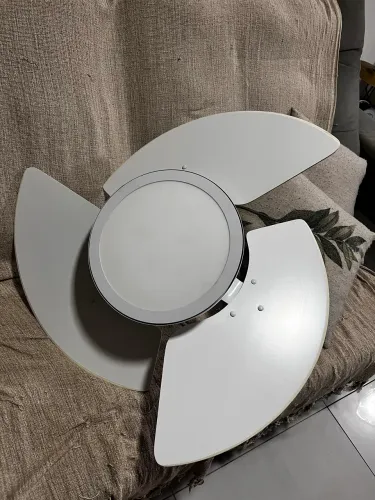 Vendo ventilador de teto Tron