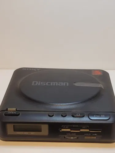 Discman Sony D-20 Vintage Para Reparo Ou Retirada De Peças