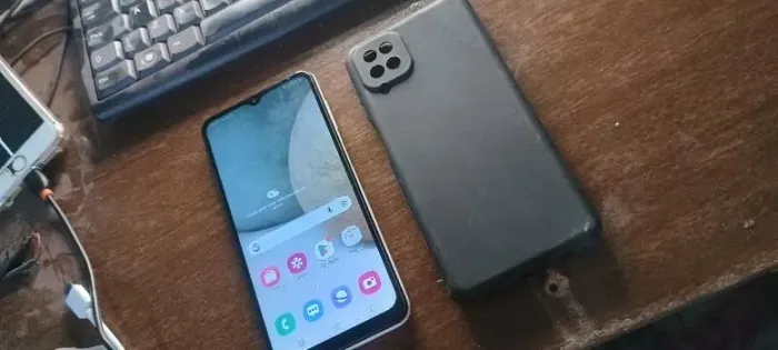 A12 64GB