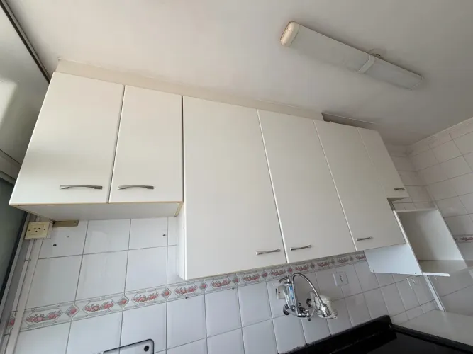 Armário de cozinha completo