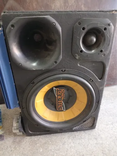 Caixa de som trio subwoofer spyder Street