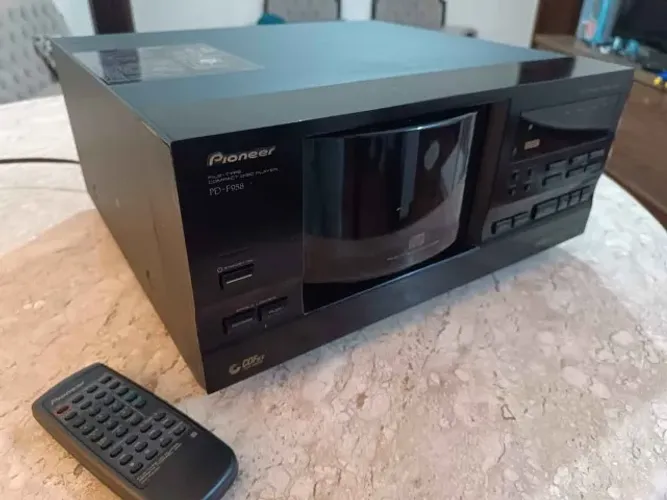 Player para 101 CDs Pioneer NOVO