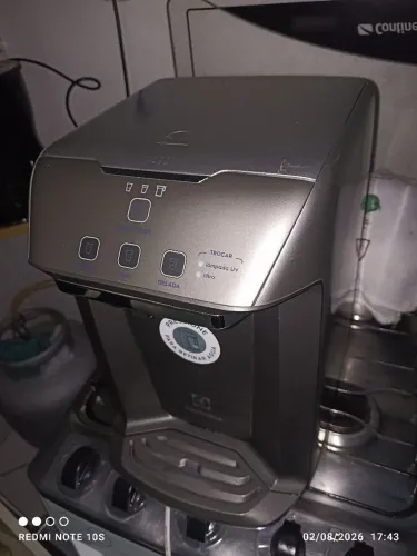 Bebedouro Eletrolux troco por máquina de costura