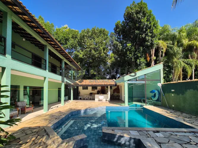 Casa reformada com piscina e árae gourmet no Jardim Pernambuco II, Guarujá
