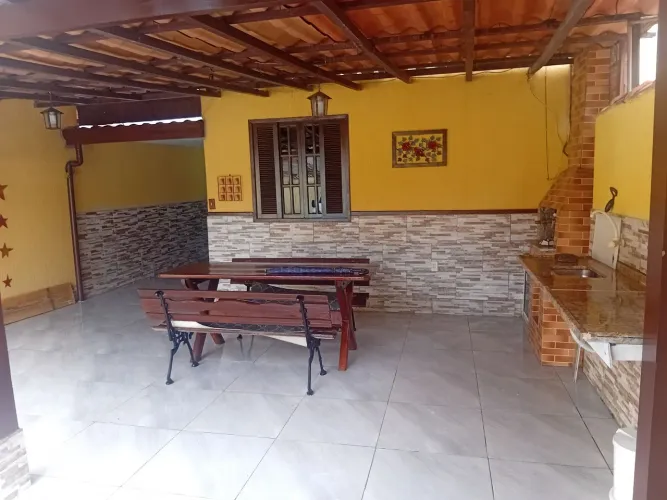 Alugo casa para temporada