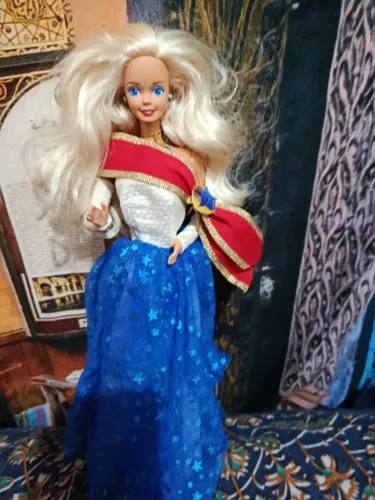 Barbie Unicef anos 90