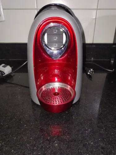 Cafeteira Espresso Modo Vermelha/Preta TRES 3 Corações