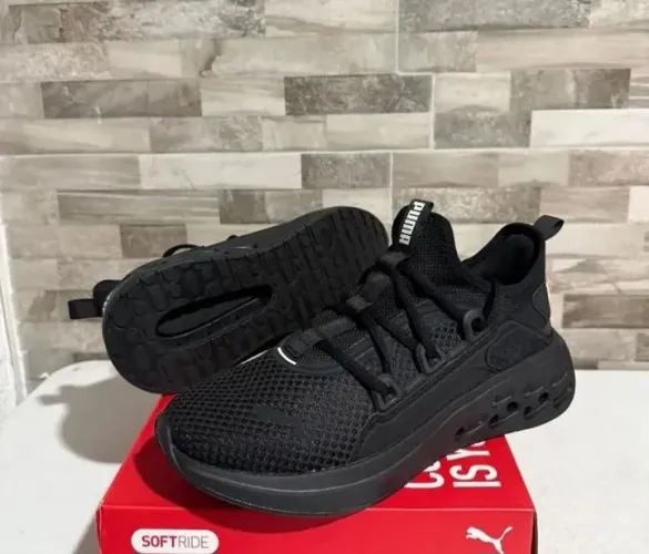 Tênis Puma Softride Frequence Street