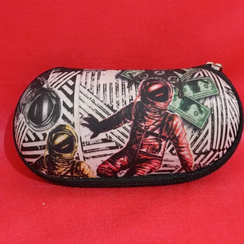 Case de Óculos Raro Chilli Beans Astronautas