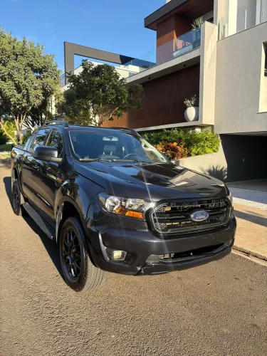 Ford Ranger Black 2.2 4X2 CD Diesel AUT 2023